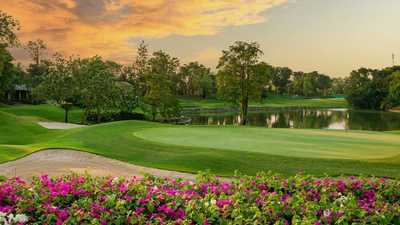 【WEBデザイナー】ゴルフ関連商品の企画・販売を展開する企業のオリジナルブランド「アジェイド」のWebページデザインにサンカク！