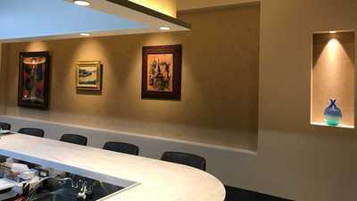 “炭火焼ステーキの名店”が挑む高級牛丼ランチ｜新規事業コンセプトをマーケティング視点から固めてください！